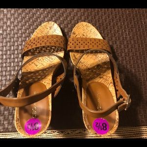 🌹BCBG Generation Brodee Brown Wedge Heel Sandal